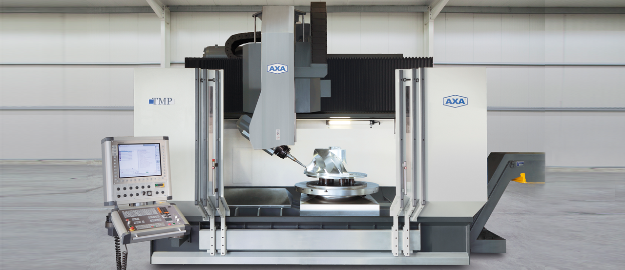 The TMP can process large workpieces with extremely precision with a swivel range of up to 2100 mm and a transport load of up to 5 t